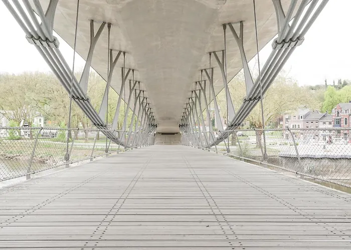 D'artiste, Riverside Appartamento *